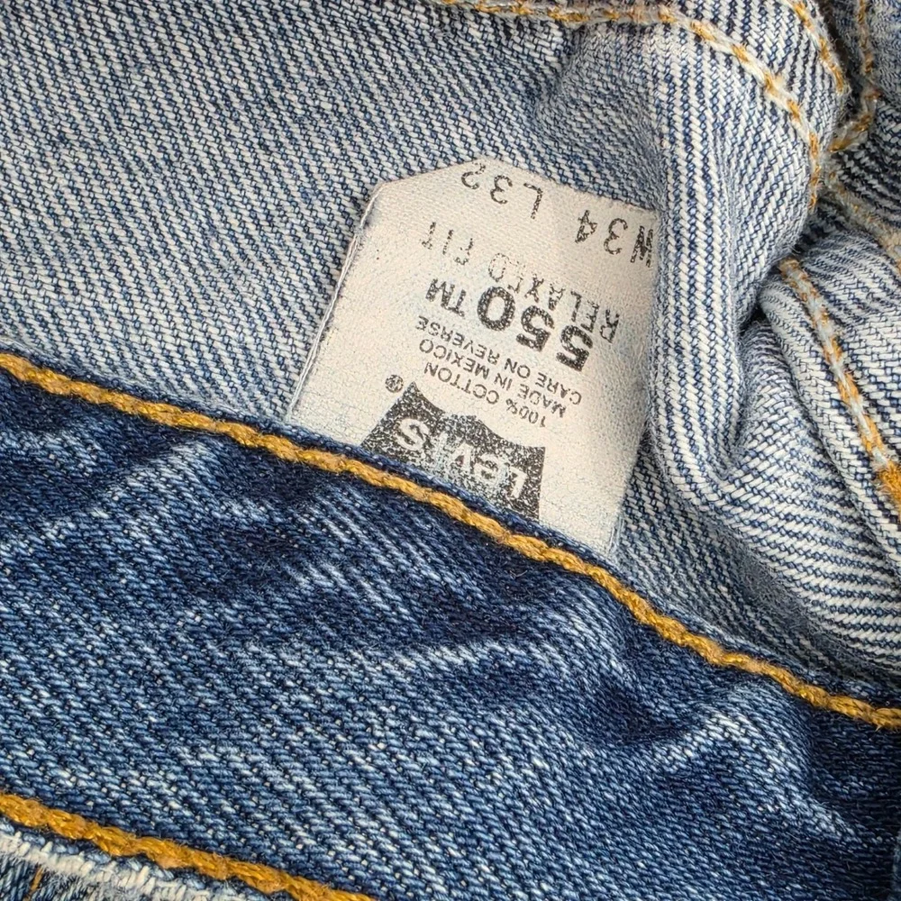 Vintage Levis Mens Size 32x30 Light Wash 550 Relaxed Tapered Y2K Fading